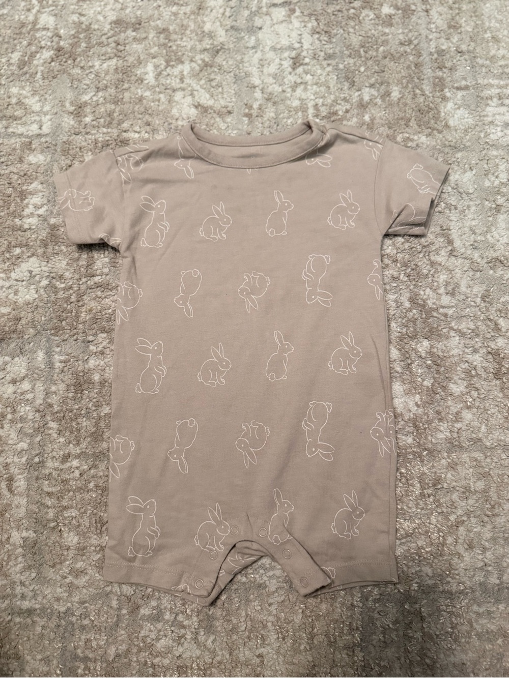 cloud island Beige Bunny Short-Sleeve Baby One-Piece size 12M